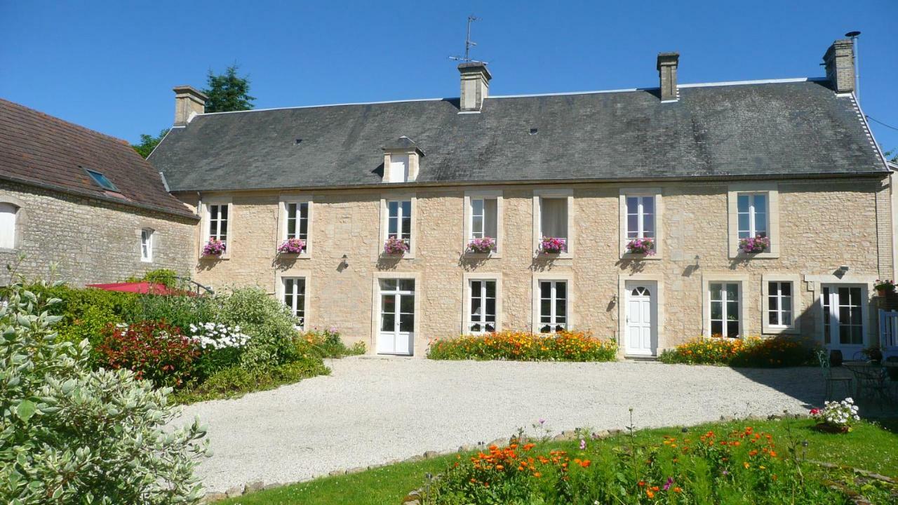 Bed and Breakfast Domaine De La Cour Vautier Mandeville-en-Bessin Exteriér fotografie
